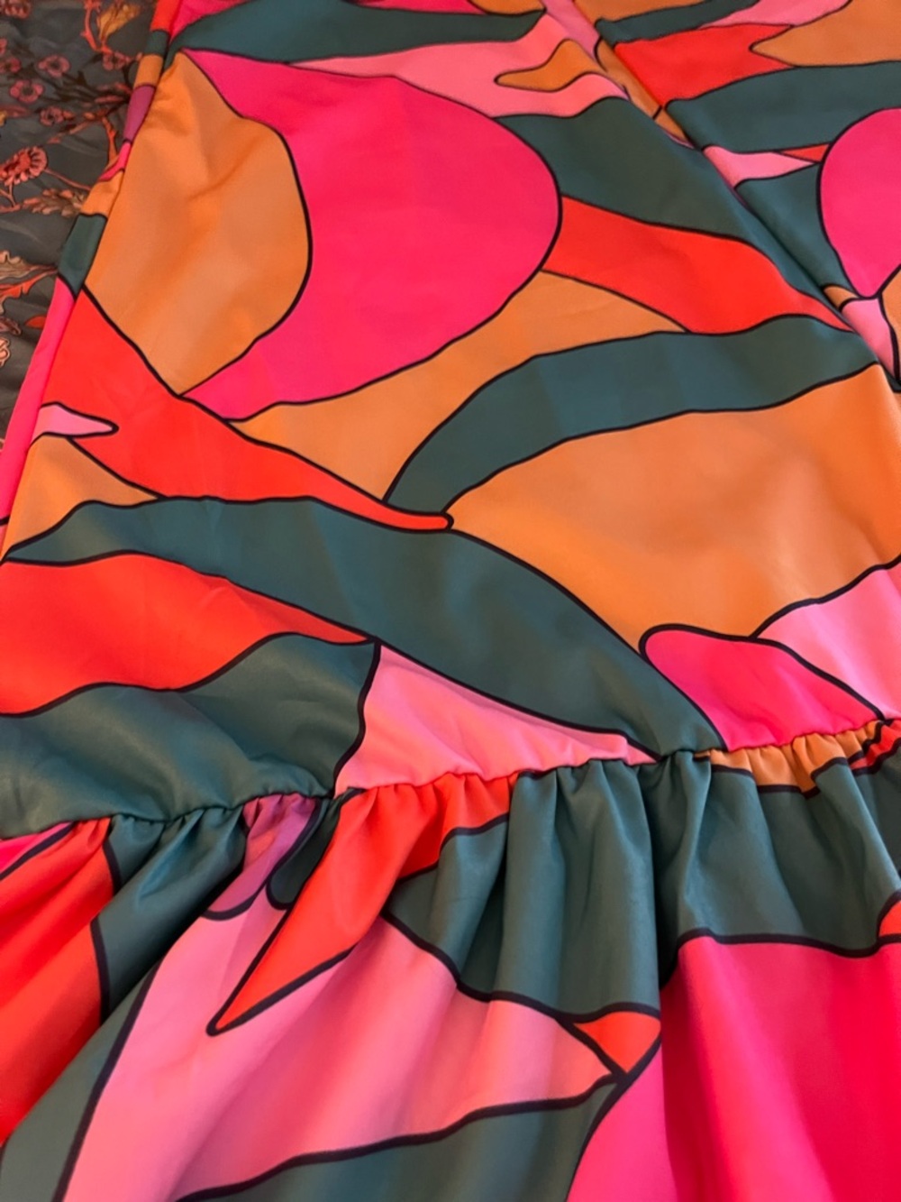 Colorblock Abstract Ruffle-Hem Maxi Dress - Picture 4 of 6
